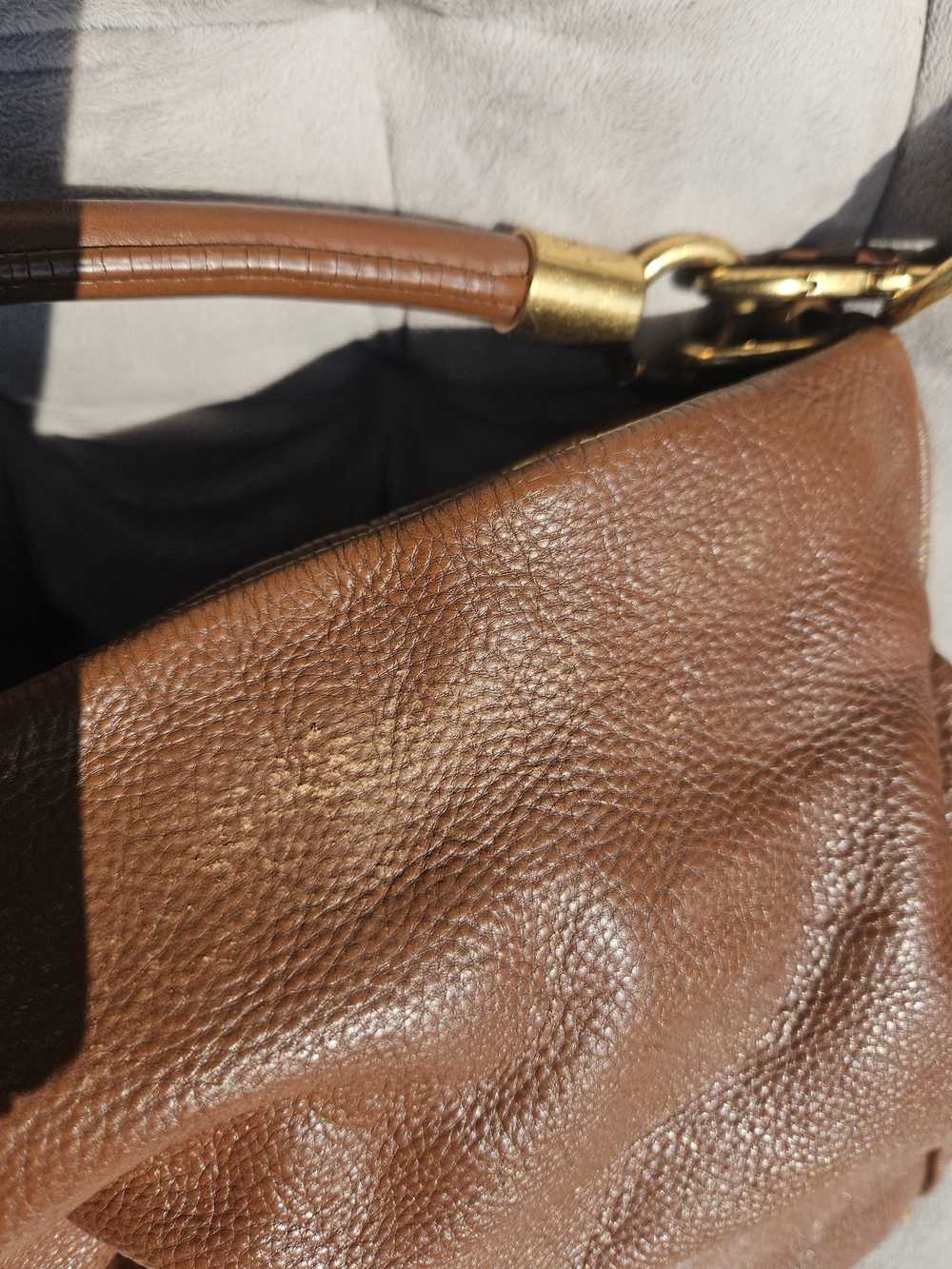 Marc Jacobs Cognac Leather Shoulder Bag with Gold Hardware - Picture 6 of 6